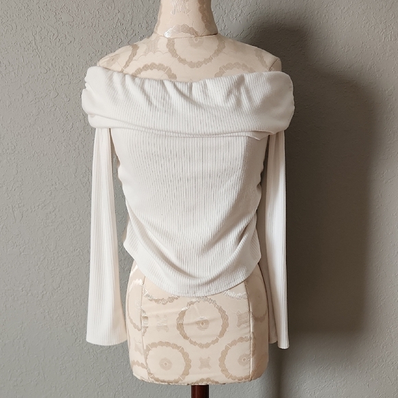 Sweaters - Off-Shoulder Ribbed Long-Sleeve Sweater Top - White